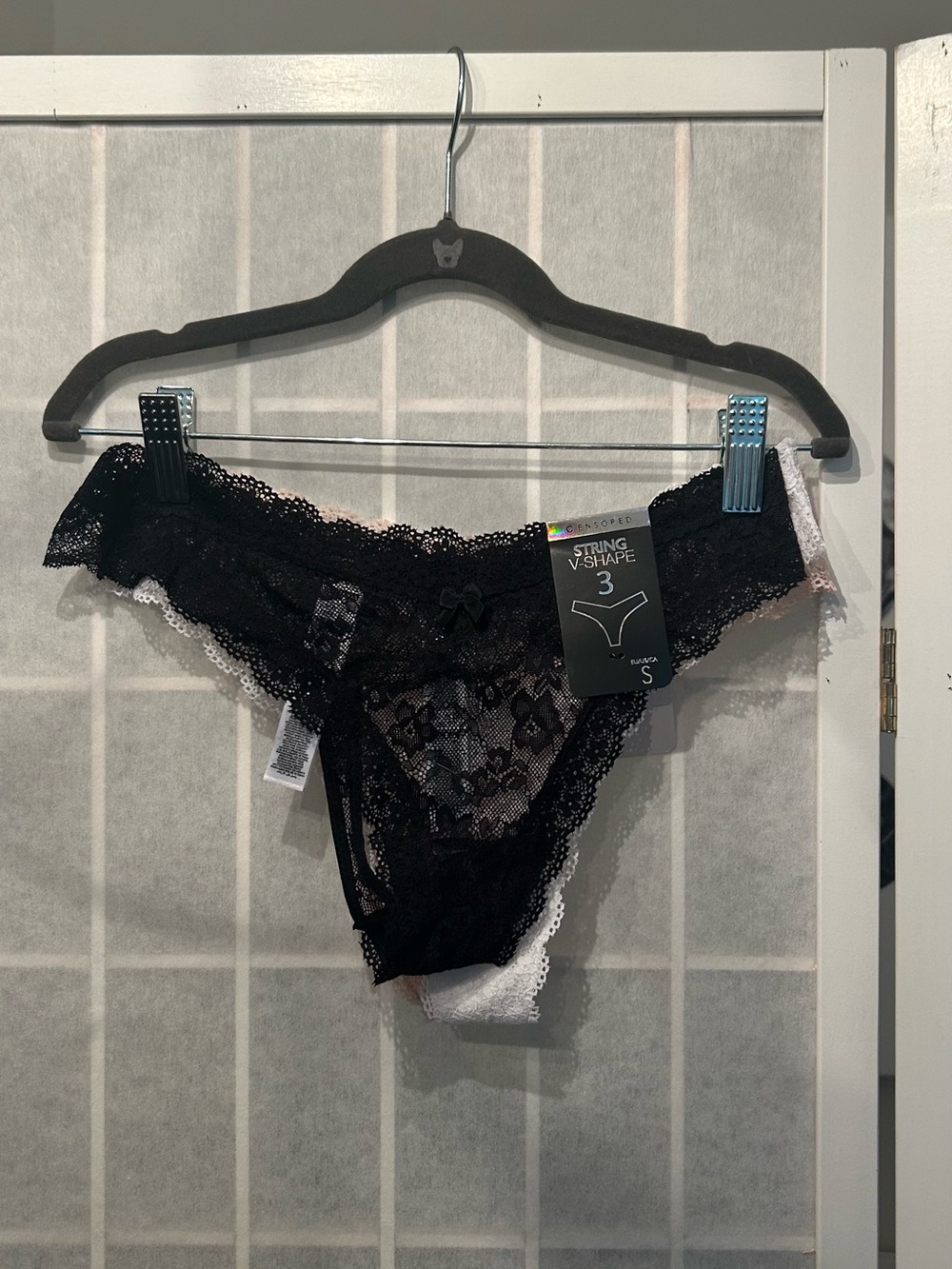 Primark Black Lace V-Shape String Thong - Picture 1 of 3